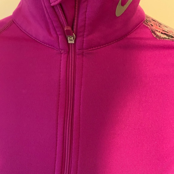Nike Pro fitted pull over sweatshirt - Picture 7 of 10